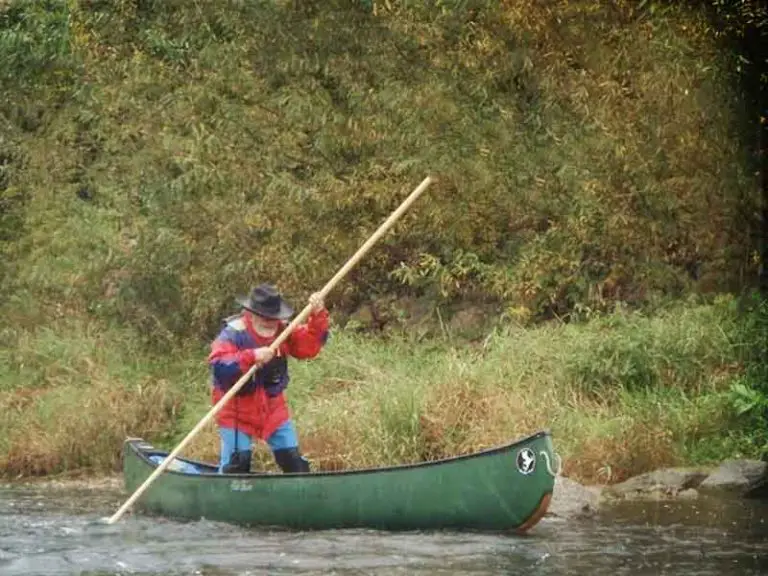 Where to Sit in a Canoe (Or Should I Kneel?)